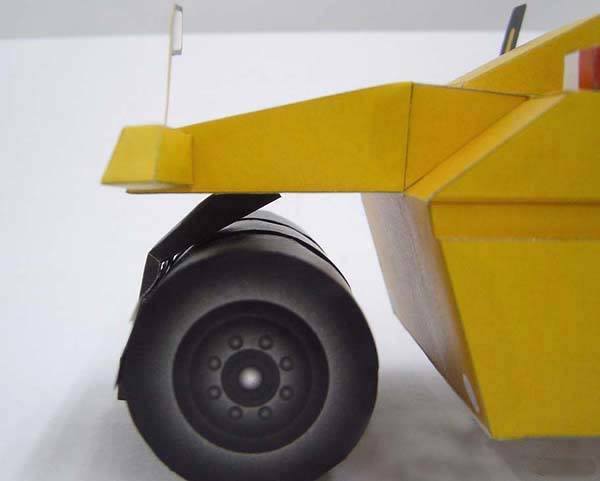 Пневмоколесный каток SAKAI TZ701 paper model