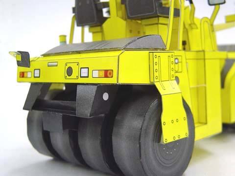 Пневмоколесный каток SAKAI GW750 paper model