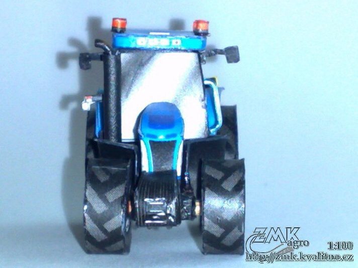 Трактор New Holland T8050 paper model
