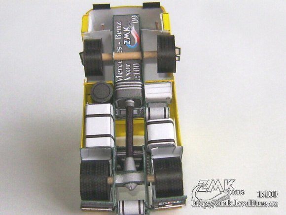 Тягач Mercedes-Benz Axor paper model