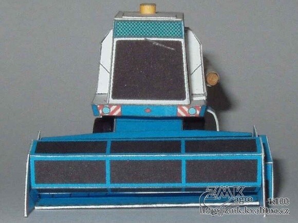 Комбайн Fortschritt E 512 paper model