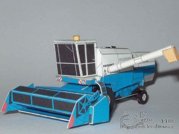 Комбайн Fortschritt E 512 paper model