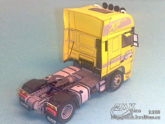 Грузовик DAF XF 105 paper model