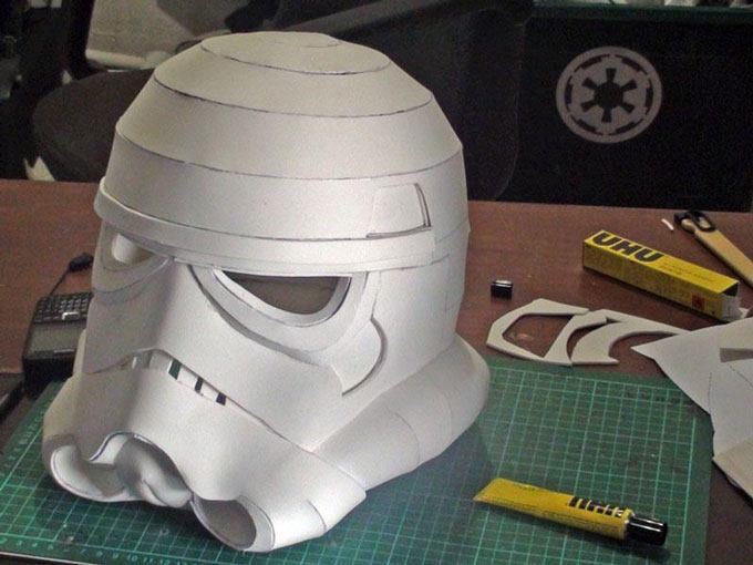 Шлем имперского штурмовика (Звездные войны) paper model
