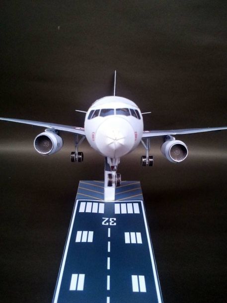 Авиалайнер Airbus A320 Philippine Airlines paper model