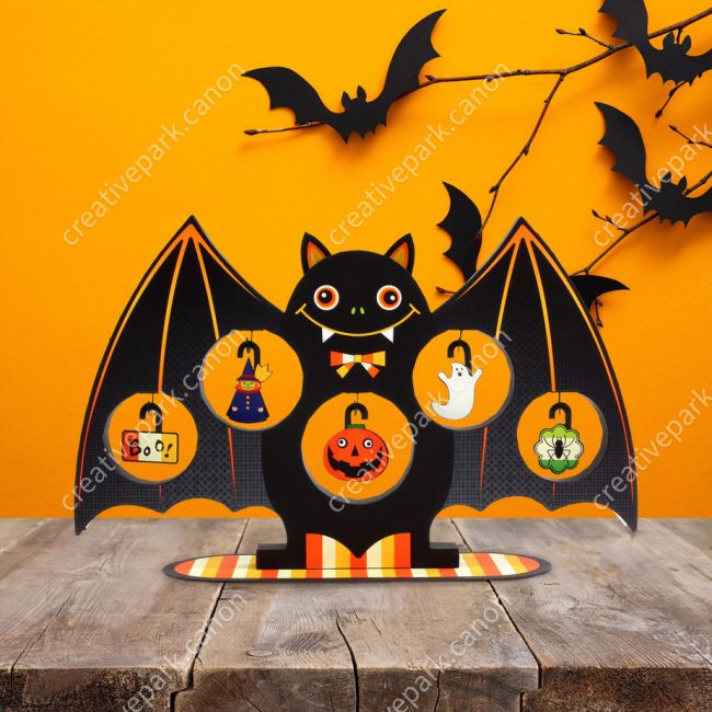 Мини-дерево на Хэллоуин с летучей мышью paper model