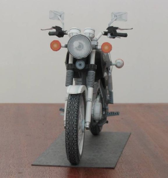 Мотоцикл Yamaha SR400 paper model