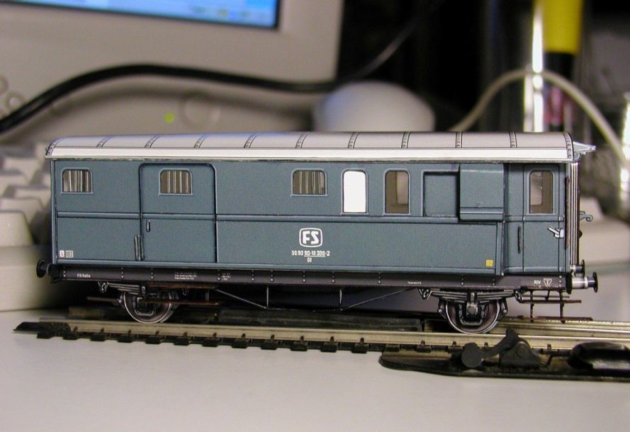 Магистральный вагон типа DI 92000 paper model