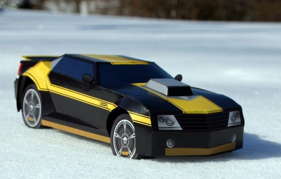 Трансформер Бамблби Chevrolet Camaro (Трансформеры: Прайм) paper model