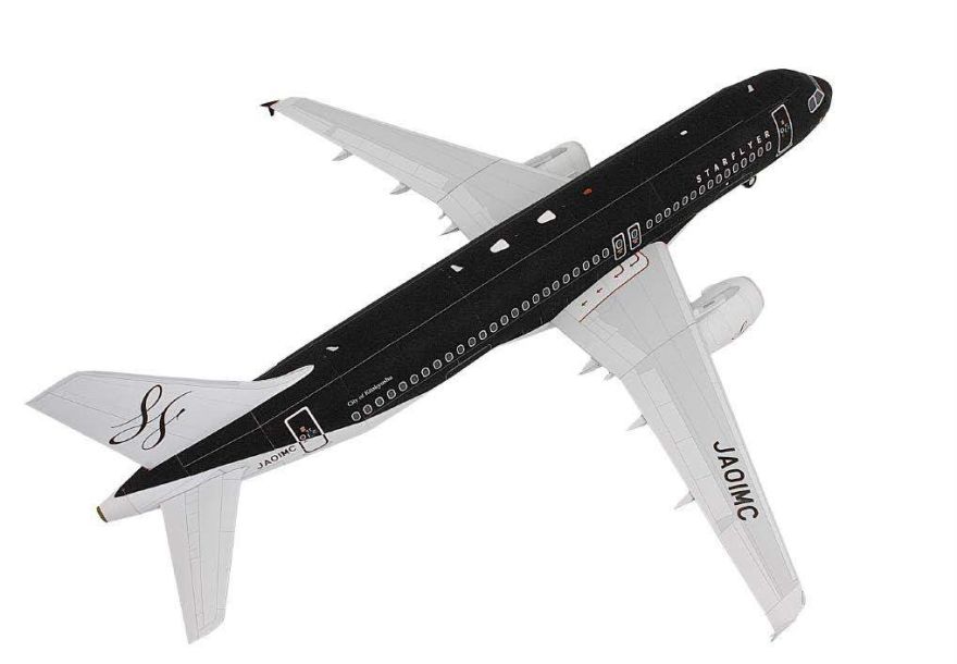 Авиалайнер Airbus A320 StarFlyer paper model