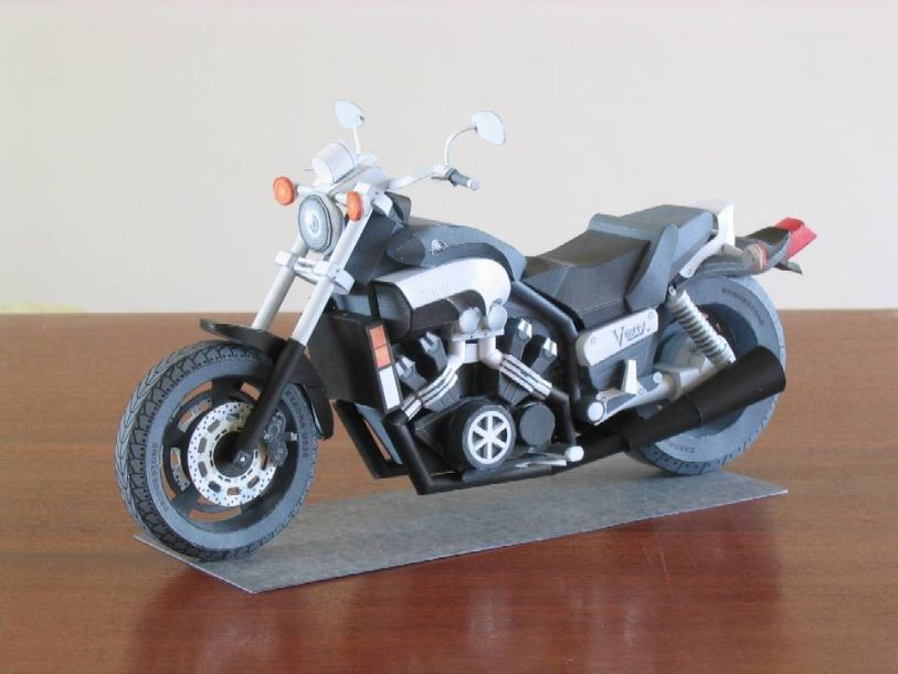 Мотоцикл Yamaha V-Max [очень высокая сложность] paper model