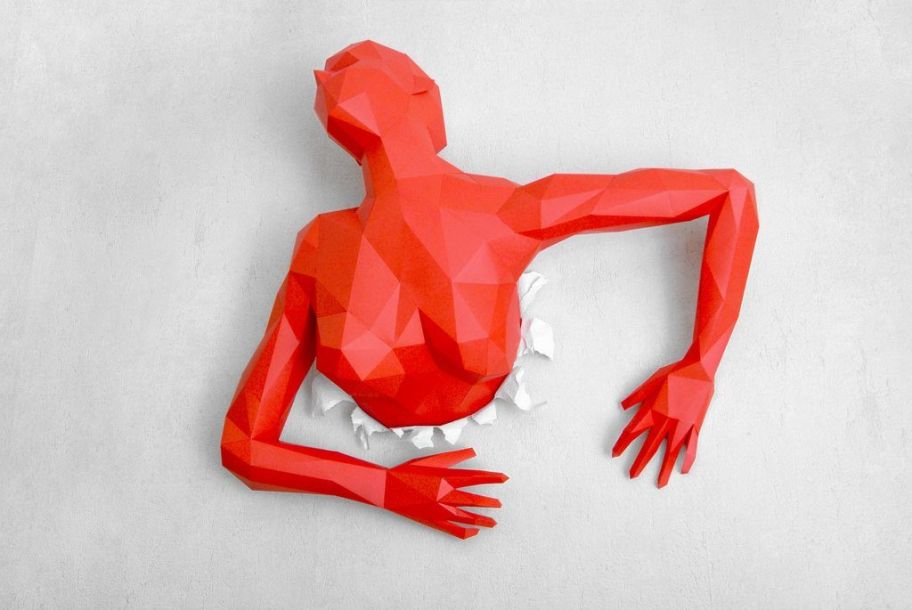 Скульптура Из стены paper model