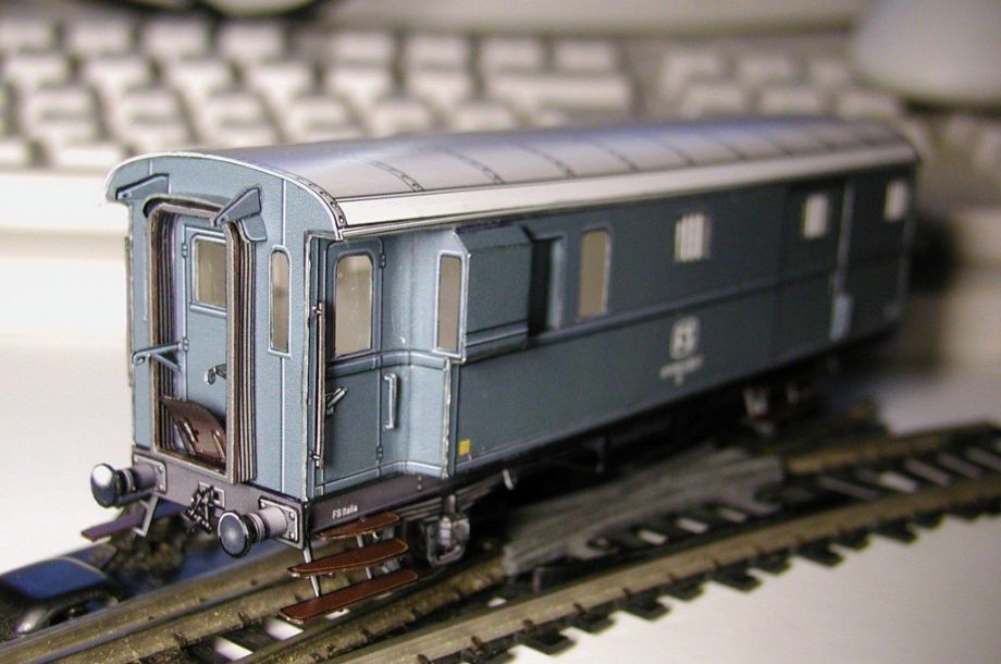 Магистральный вагон типа DI 92000 paper model