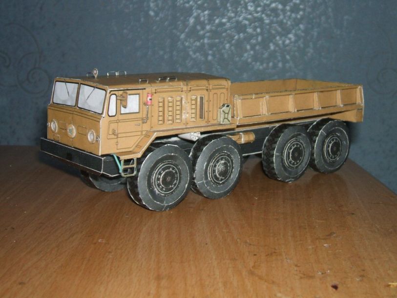 Novamodel - 10 - Тягач МАЗ-537А, масштаб 1:43 magazine