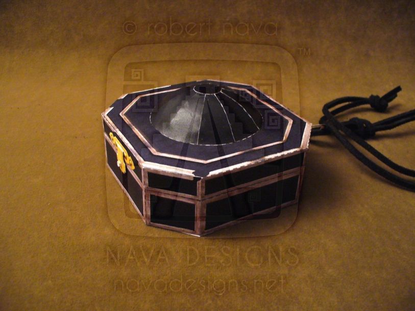 Компас Джека Воробья (Пираты Карибского моря) paper model