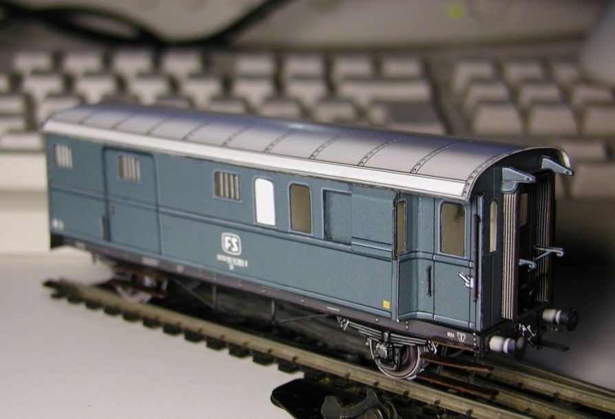 Магистральный вагон типа DI 92000 paper model