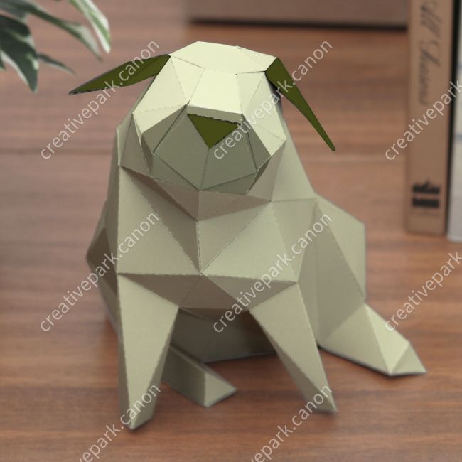 Полигональный мопс (оливковый) paper model