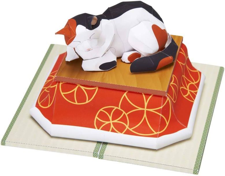 Кот на котацу paper model
