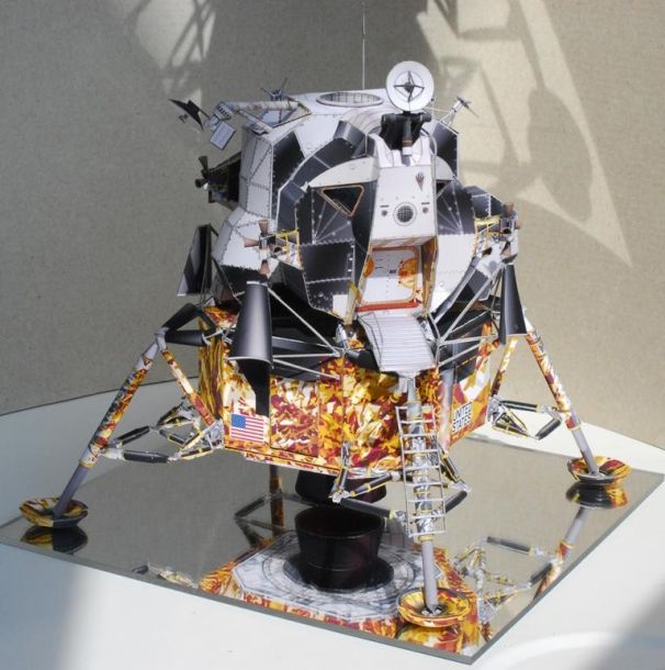 Лунный модуль LM-7 Аквариус (Аполлон-13) paper model