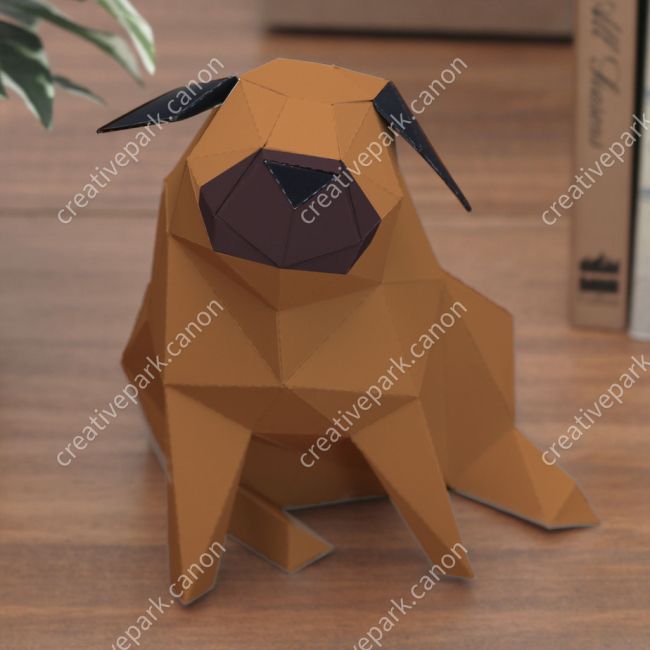 Полигональный мопс (абрикосовый) paper model