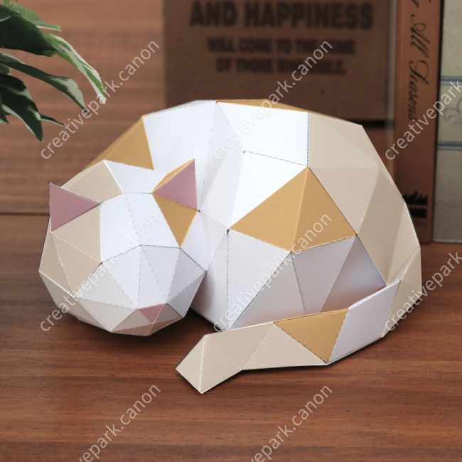 Полигональная кошка (рыжевато-коричневая) paper model